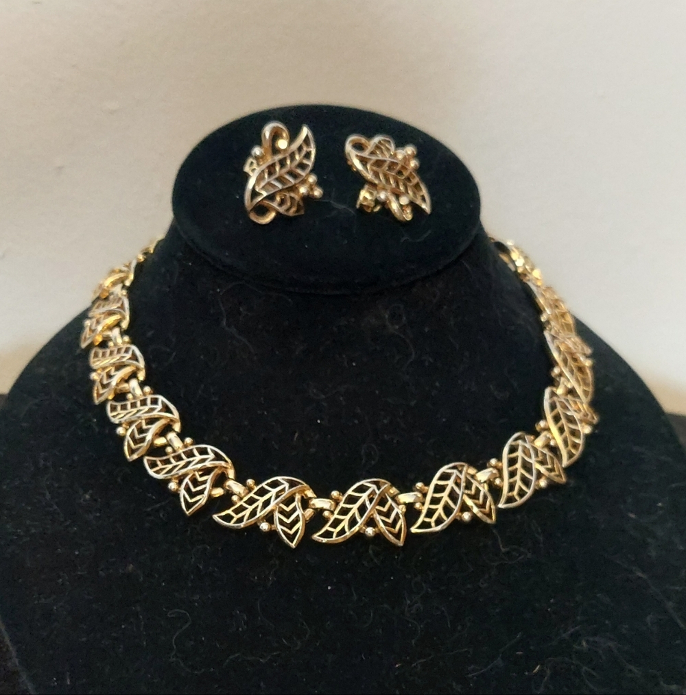 Trifari Set - image 1